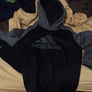 Adidas Sweatshirt